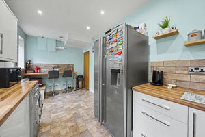 Laburnum Street Hollingwood